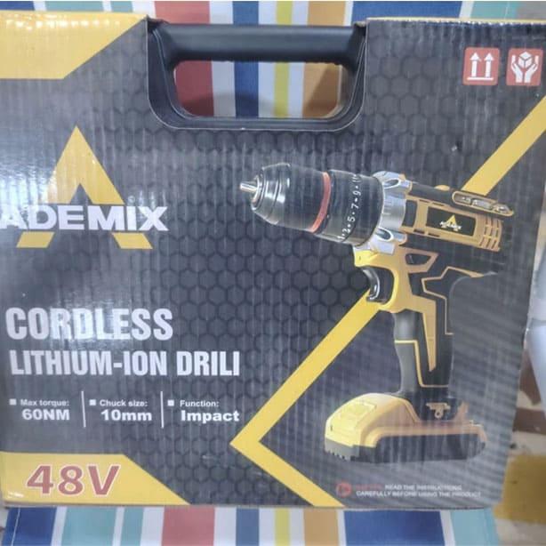 Coffret complet de la visseuse Ademix 48V avec accessoires